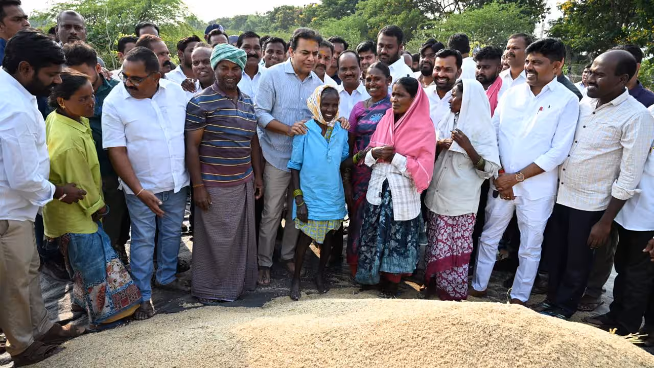 KTR | వడ్ల కొనుగోలుపై కేటీఆర్ అసంతృప్తి.. రోడ్లపై వచ్చి ఆందోళన చేస్తామని వార్నింగ్..!