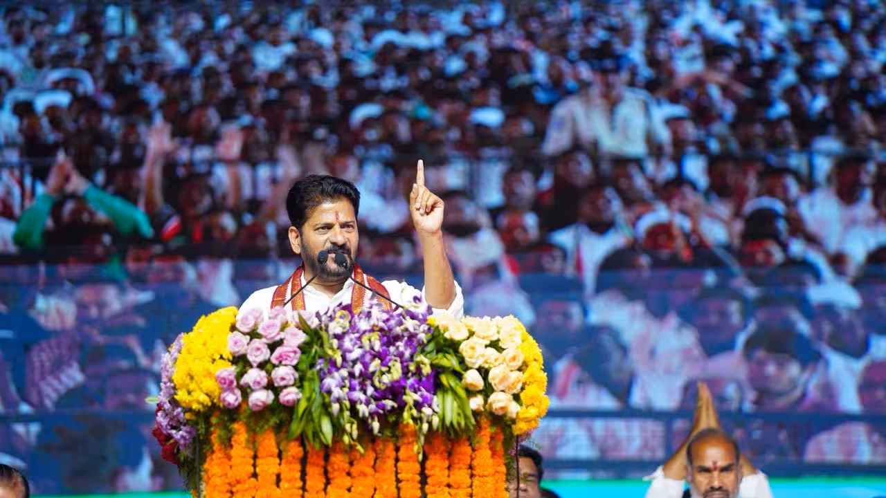 CM Revanth Reddy | రాజులను గద్దెదించిన చరిత్ర ఆదిలాబాద్ది : సీఎం రేవంత్