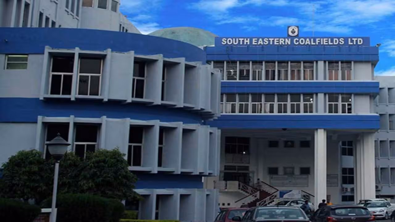 SECL Job Notification | SECL లో ఉద్యోగాల జాతర.. 1055 పోస్టుల భర్తీకి నోటిఫికేషన్.. అర్హతలు ఇవే..!