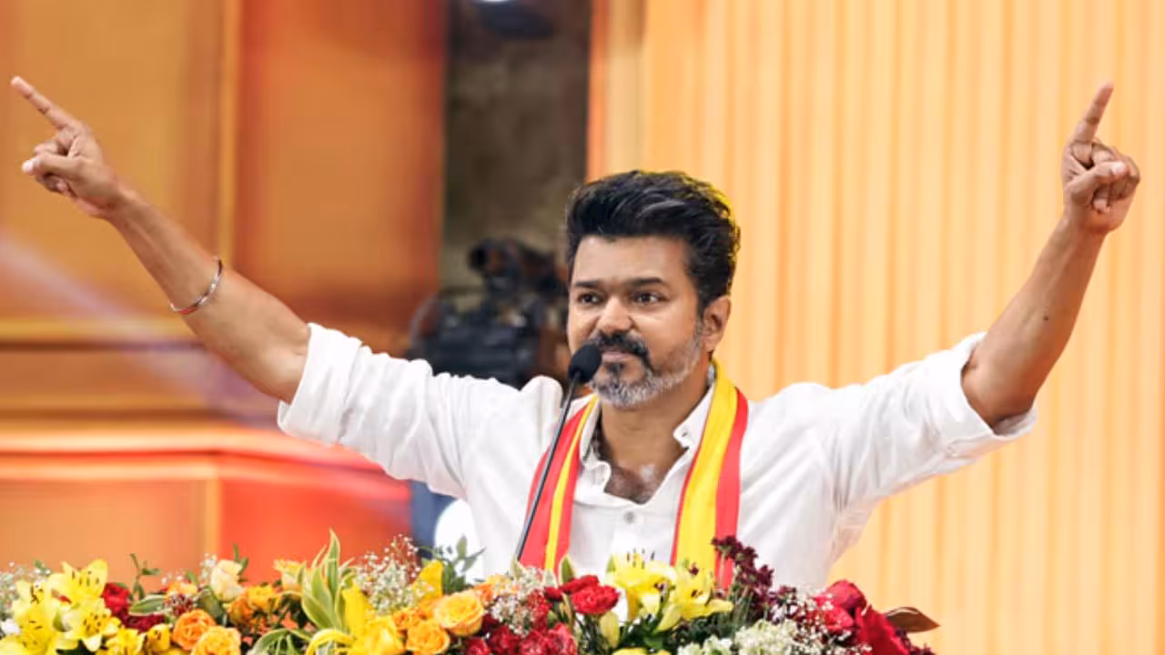 TVK Vijay | మెజారిటీ నిరూపించుకోవాల్సింది అసెంబ్లీలో.. రాజ్భవన్లో కాదు.. విజయ్ కోసం గళమెత్తిన నేతలు