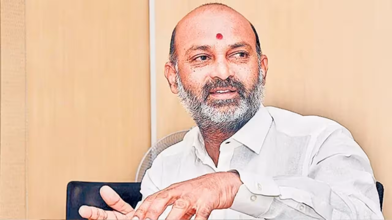 Women Reservation Bill | రాజకీయాలకతీతంగా మహిళా బిల్లుకు మద్దతివ్వండి: బండి సంజయ్