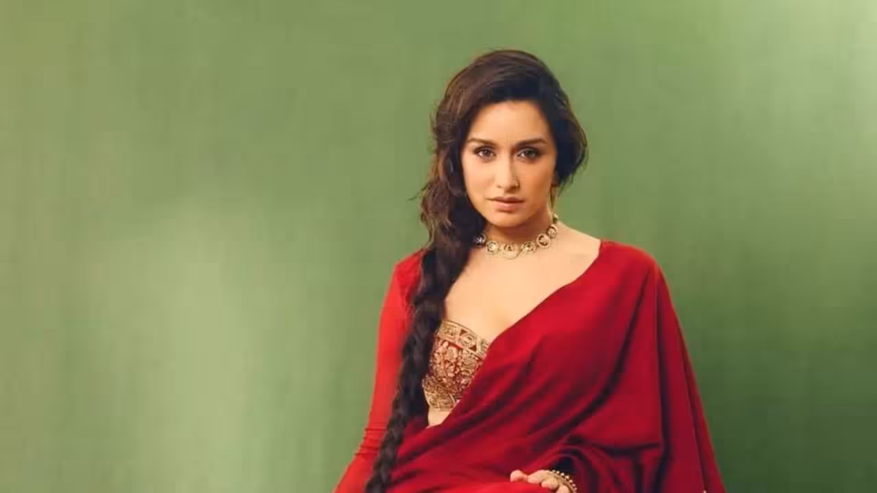 Shraddha Kapoor | బాయ్ ఫ్రెండ్ డైరెక్షన్లో సినిమా – బాలీవుడ్ సీనియర్ హీరోతో శ్రద్ధా కపూర్ రొమాన్స్