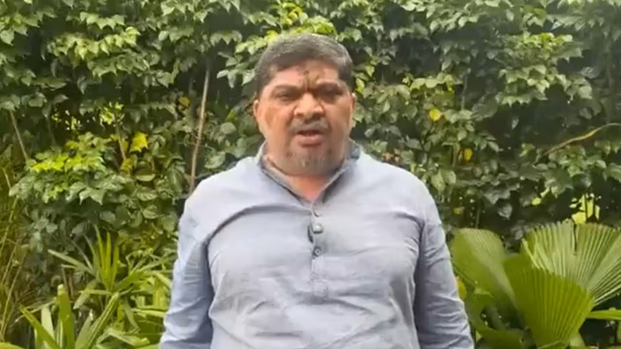 Ponnam Prabhakar | మహిళలకు వంద శాతం సబ్సిడీతో కుట్టు మిషన్లు: పొన్నం