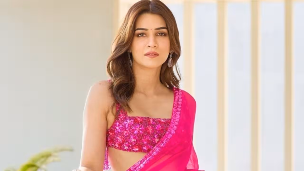 Kriti Sanon | విజయ్ దేవరకొండ సినిమాలో హీరోయిన్గా బాలీవుడ్ బ్యూటీ – రష్మిక రికమండేషనా?