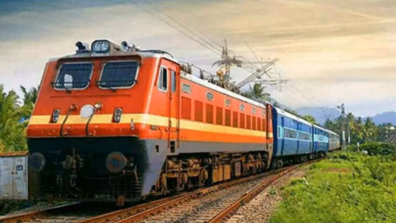 Charlapally to Shalimar Special Trains | చర్లపల్లి–శాలిమార్ మధ్య ప్రత్యేక రైళ్లు: దక్షిణ మధ్య రైల్వే