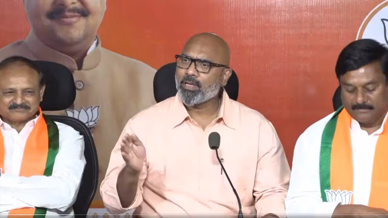 Arvind Dharmapuri | ఎంపీ తేజస్వీ మాట్లాడిన దాంట్లో ఏ తప్పూ లేదు : ధర్మపురి అరవింద్