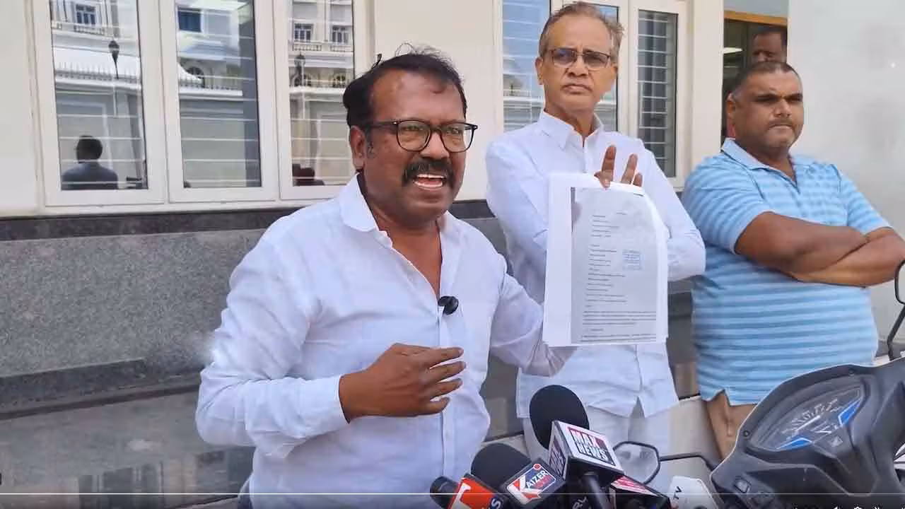 Bakka Judson | రేవంత్ రెడ్డిని చెప్పుతో కొట్టే రోజులు దగ్గర్లోనే ఉన్నాయి : బక్కా జడ్సన్