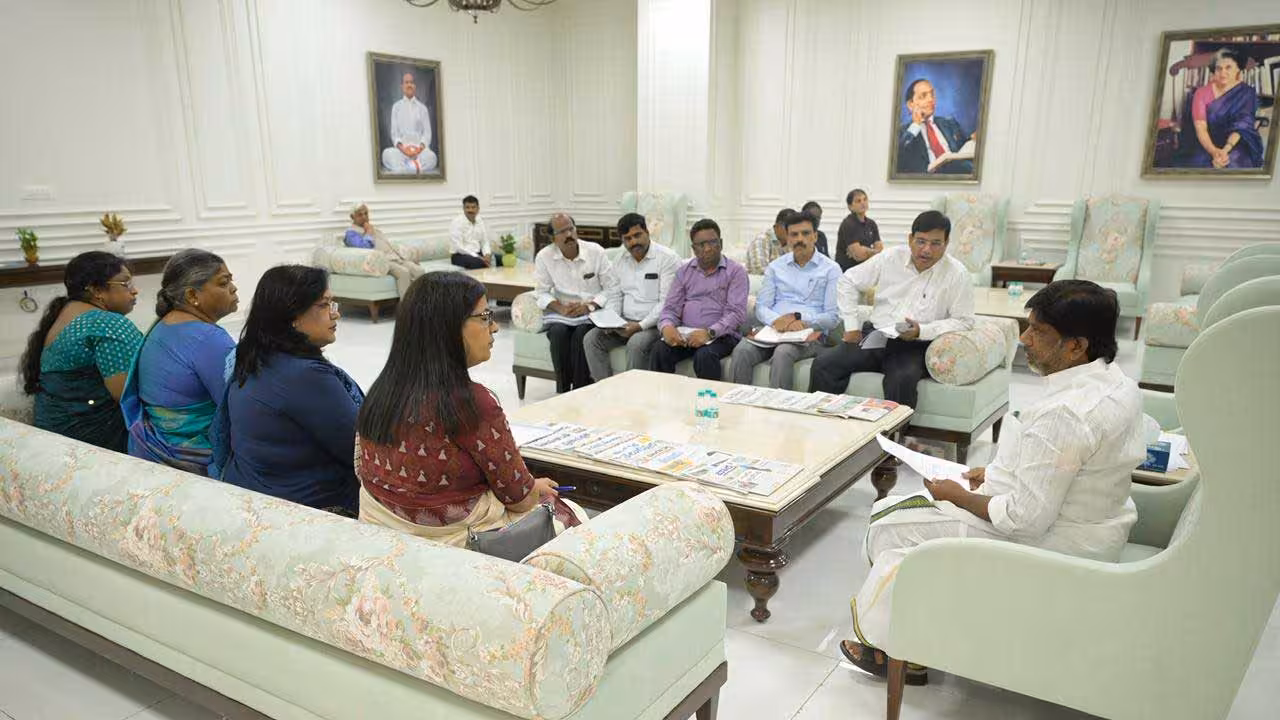 Telangana | రిటైర్డ్ ఉద్యోగులకు శుభవార్త.. బకాయిలు విడుదల