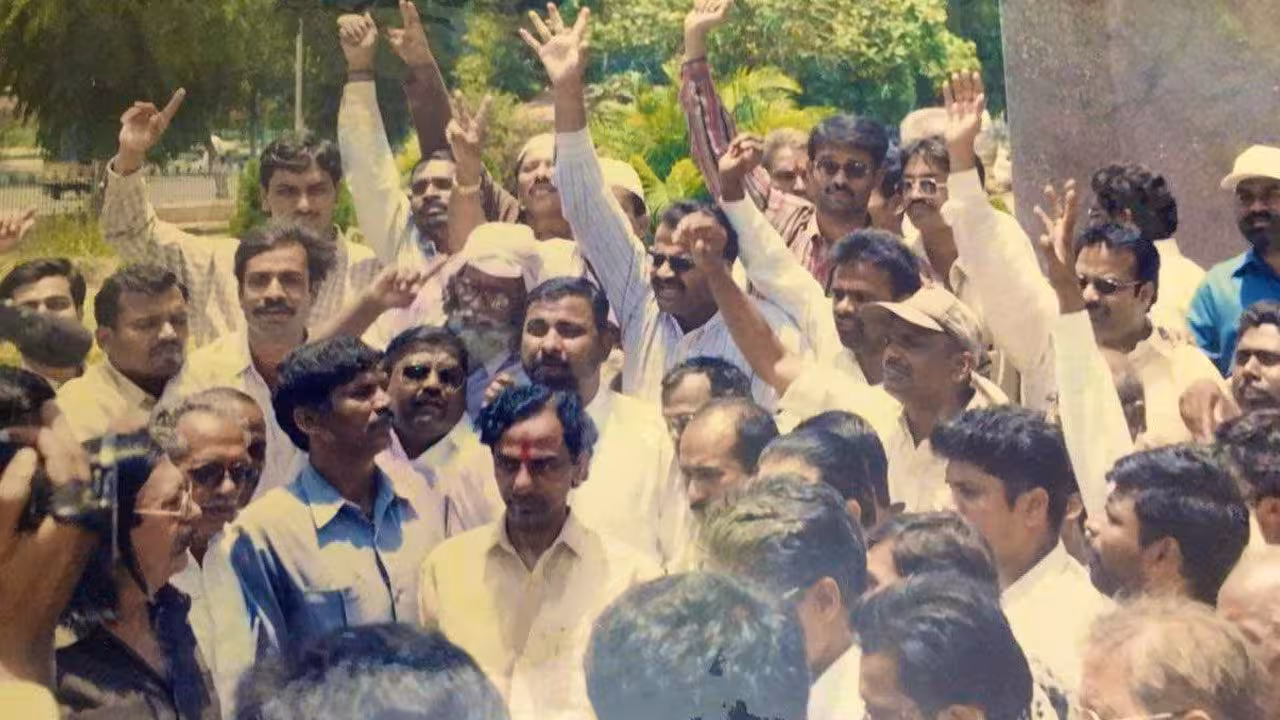 Harish Rao | సమైక్య సంకెళ్లను తెంచి స్వరాష్ట్ర కాంక్షను సాకారం చేసిన యుద్ధ గీతిక బీఆర్ఎస్: హరీశ్ రావు