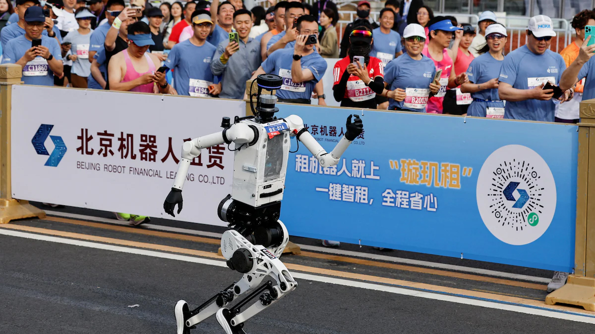 Chinese Humanoid Robots Outrun Humans in Beijing Half-Marathon