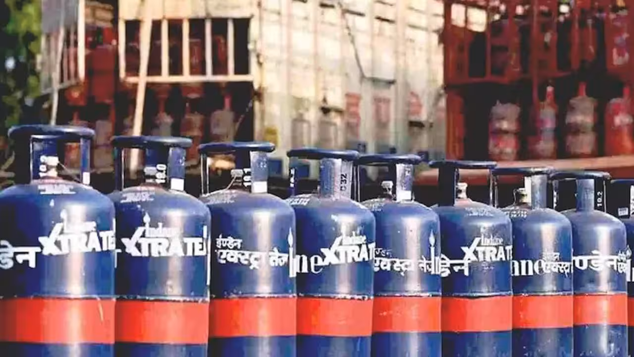 LPG Prices Hike | రూ.195 వాత.. వాణిజ్య సిలిండర్ ధర పెంపు..