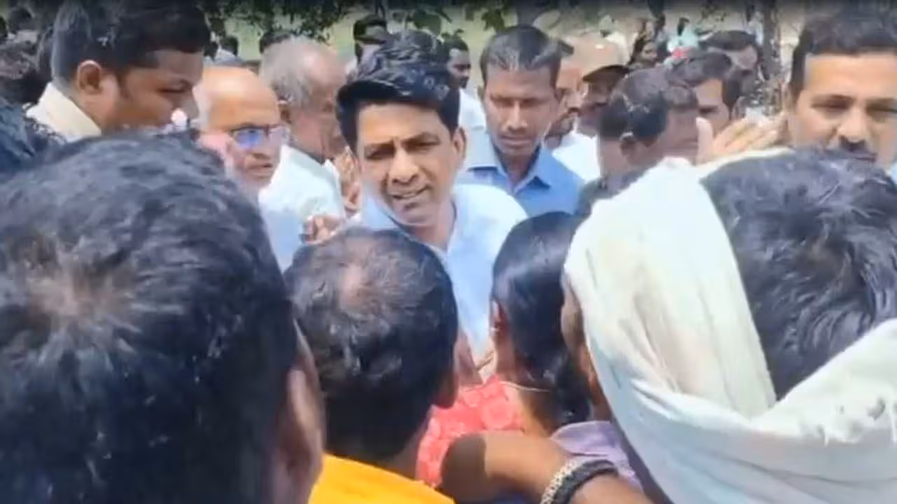 Nagarkurnool | కాంగ్రెస్ ఎమ్మెల్యేలపై తిరగబడ్డ రైతులు