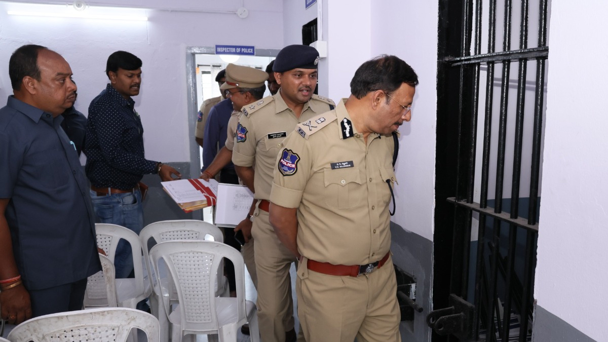 Make Hyderabad Adulteration-Free CP VC Sajjanar Reviews H-FAST Operations Warns Adulterators