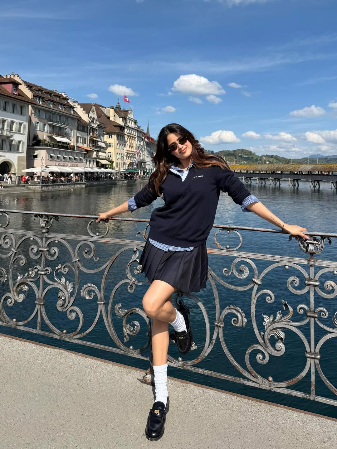 Janhvi Kapoor | పెద్ది షూటింగ్కు ప్యాకప్ – ఫారిన్ ట్రిప్లో జాన్వీ… - Image 7