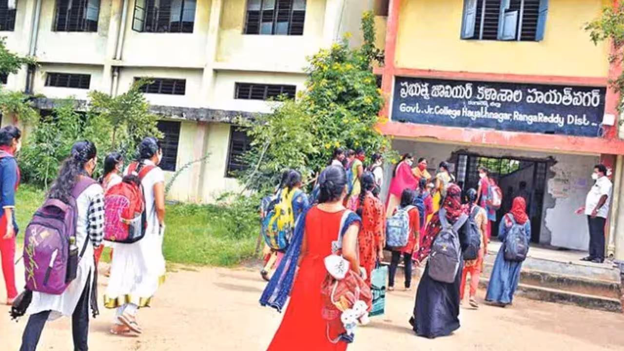 Junior Colleges | రాష్ట్రంలో ఇంటర్ విద్య బలోపేతం.. జూన్ నుంచి కొత్త పథకాలు ప్రారంభం