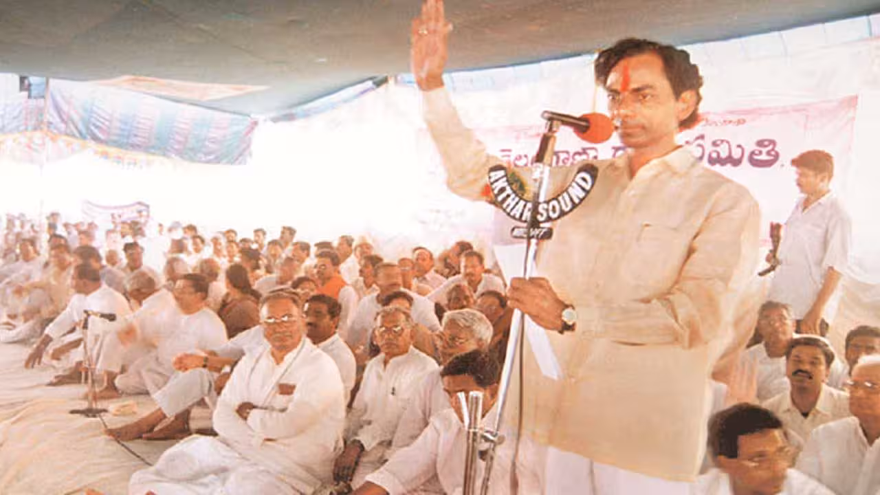 BRS Plenary | ప్లీనరీనా? బహిరంగ సభనా? అసలేదీ లేదా?