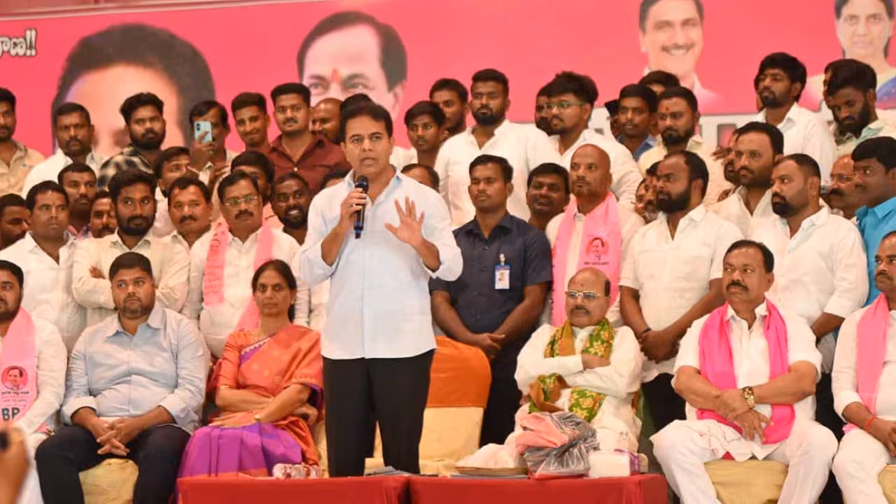 KTR | ఫ్యూచరే లేని నాయకుడు ఫ్యూచర్ సిటీ కడుతాడట.. రేవంత్పై కేటీఆర్ సెటైర్లు