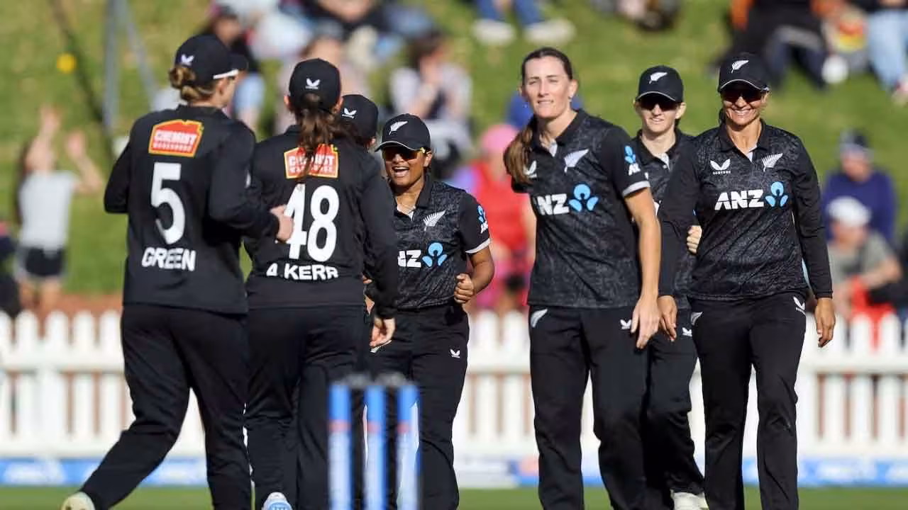 NZW Vs SAW | అదరగొట్టిన కివీస్ మహిళల జట్టు.. సౌతాఫ్రికాపై 2-1 తేడాతో వన్డే సిరీస్ కైవసం..
