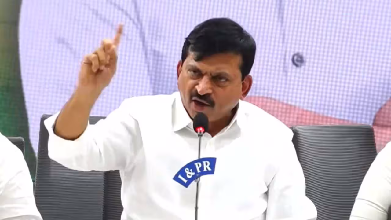 Ponguleti Srinivasa Reddy | అవి.. పచ్చి అబద్ధాలు.. మాపై బురద జల్లేందుకు హరీశ్, కేటీఆర్ యత్నం