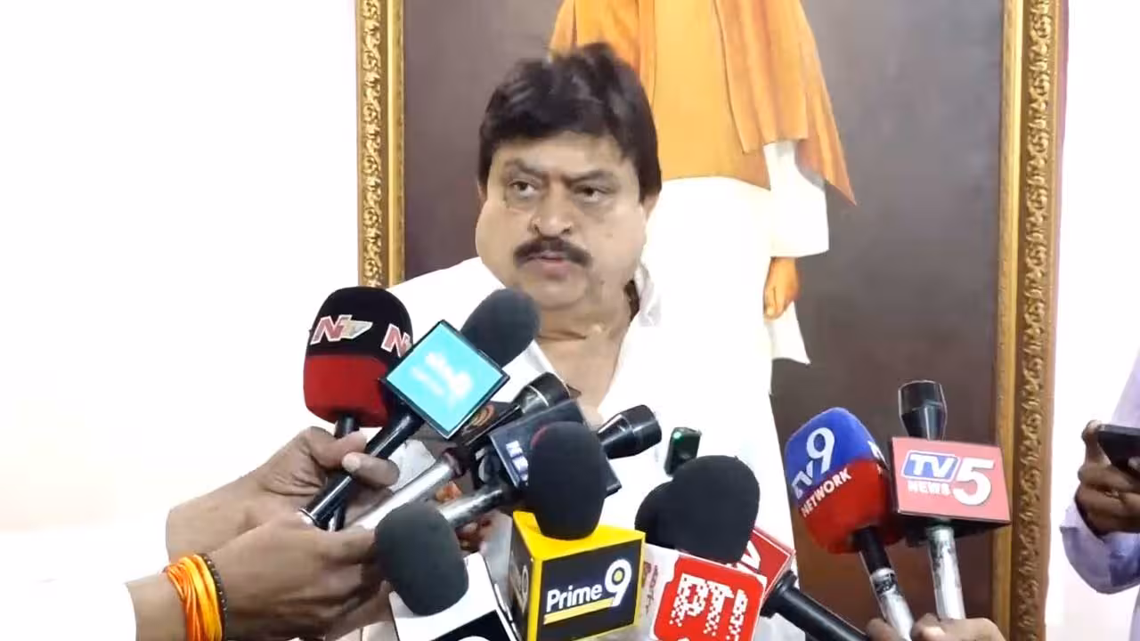 Ramchander Rao | వచ్చేది బీజేపీ ప్రభుత్వమే.. ప్రజల చెవిలో పువ్వులు పెట్టకండి..