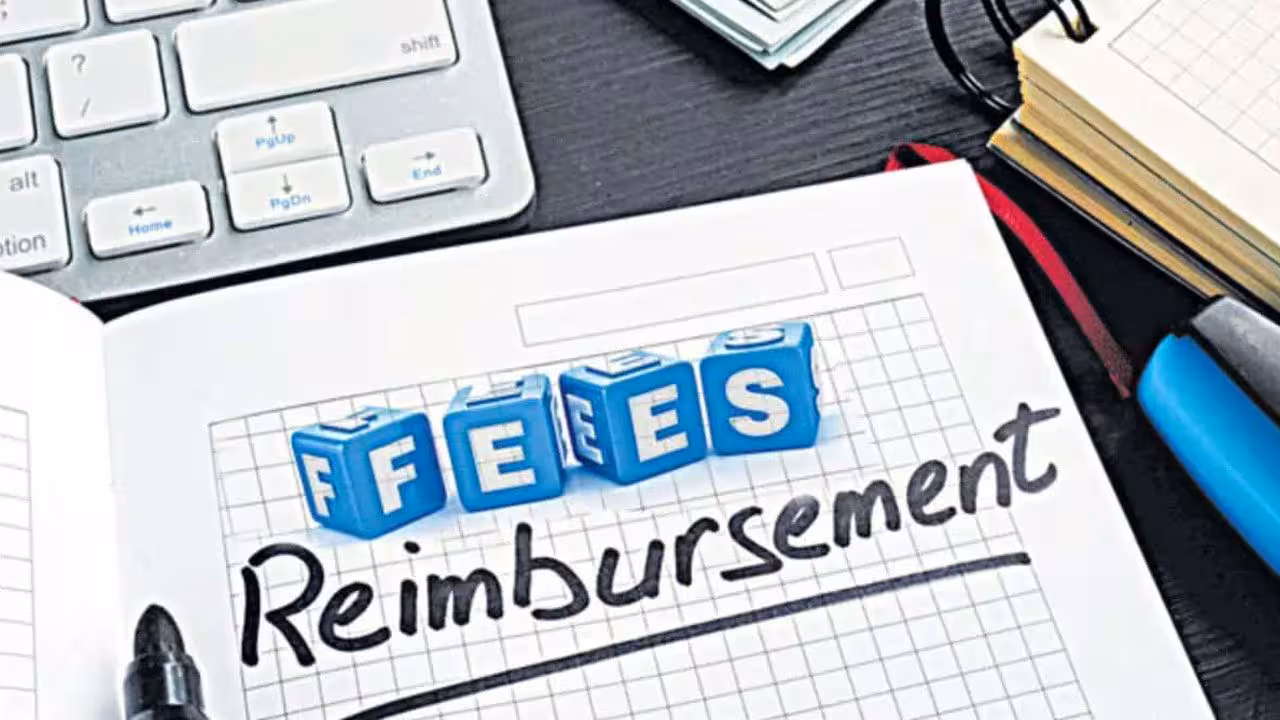 Fee Reimbursement | వెనక్కి మళ్లిన కేంద్ర నిధులు.. ఎస్సీ, ఎస్టీ విద్యార్థుల ఫీజు రీయింబర్స్మెంట్ చేసేదెలా?