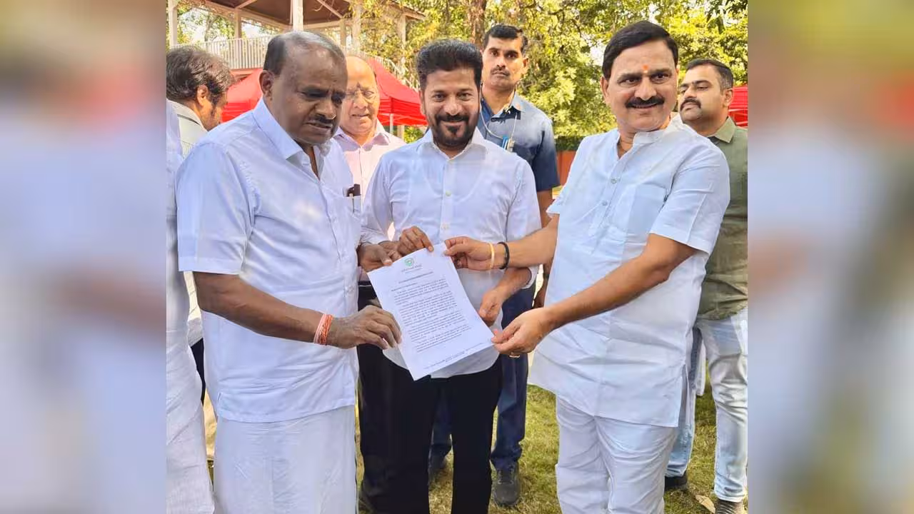 CM Revanth Reddy | బయ్యారంలో గ్రీన్ స్టీల్ ప్లాంట్ (ఉక్కు పరిశ్రమ) ఏర్పాటు చేయాలి: ముఖ్యమంత్రి రేవంత్రెడ్డి