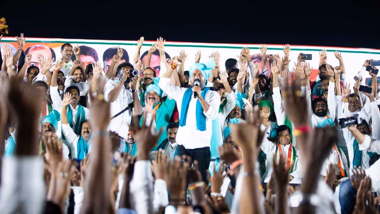Future City | సీఎం రేవంత్ రెడ్డి గారూ.. మీ భూములను మా రైతులకు ఇవ్వండి..