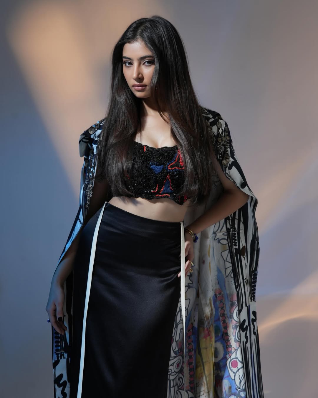 ఈ సినిమాలో యలీనా జమాలీ అనే ఎమోషనల్ రోల్లో అసమాన నటనతో అదరగొట్టింది.