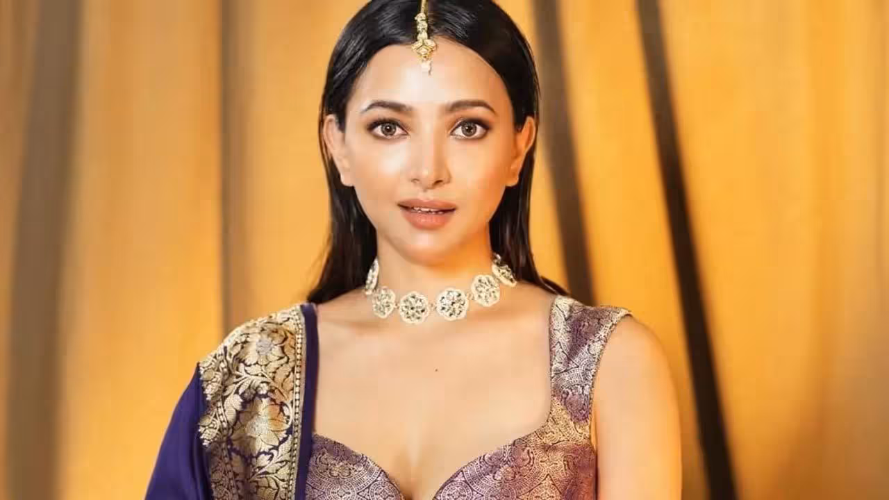 Shweta Basu | టాలీవుడ్లోకి శ్వేతాబసు రీ ఎంట్రీ..! ఫస్ట్ సినిమా హీరోతోనే..!