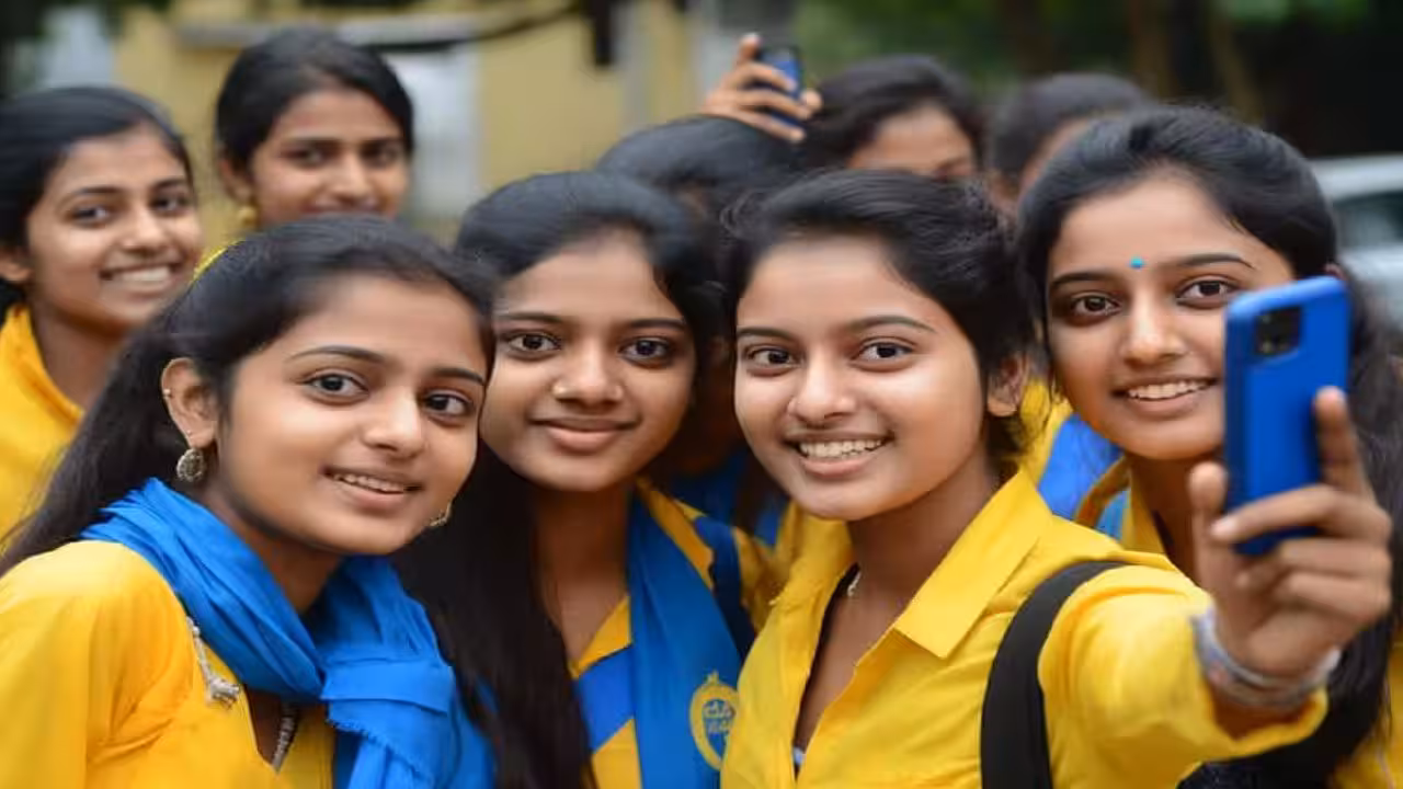 SSC Results | మధ్యాహ్నం 2 గంటలకు పదో తరగతి ఫలితాలు.. నేరుగా వాట్సాప్కే..