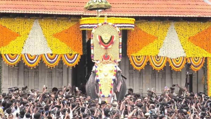 Thrissur Pooram 2026 Schedule Major Changes Travel Guide and Nearby Tourist Places