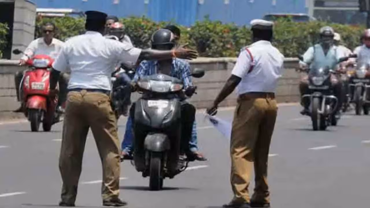 Number Plate Cloning | నంబర్ ప్లేట్ క్లోనింగ్ నేరాలతో వాహనదారుల్లో ఆందోళన.. వేలాదిగా తప్పుడు చలాన్లు జారీ..