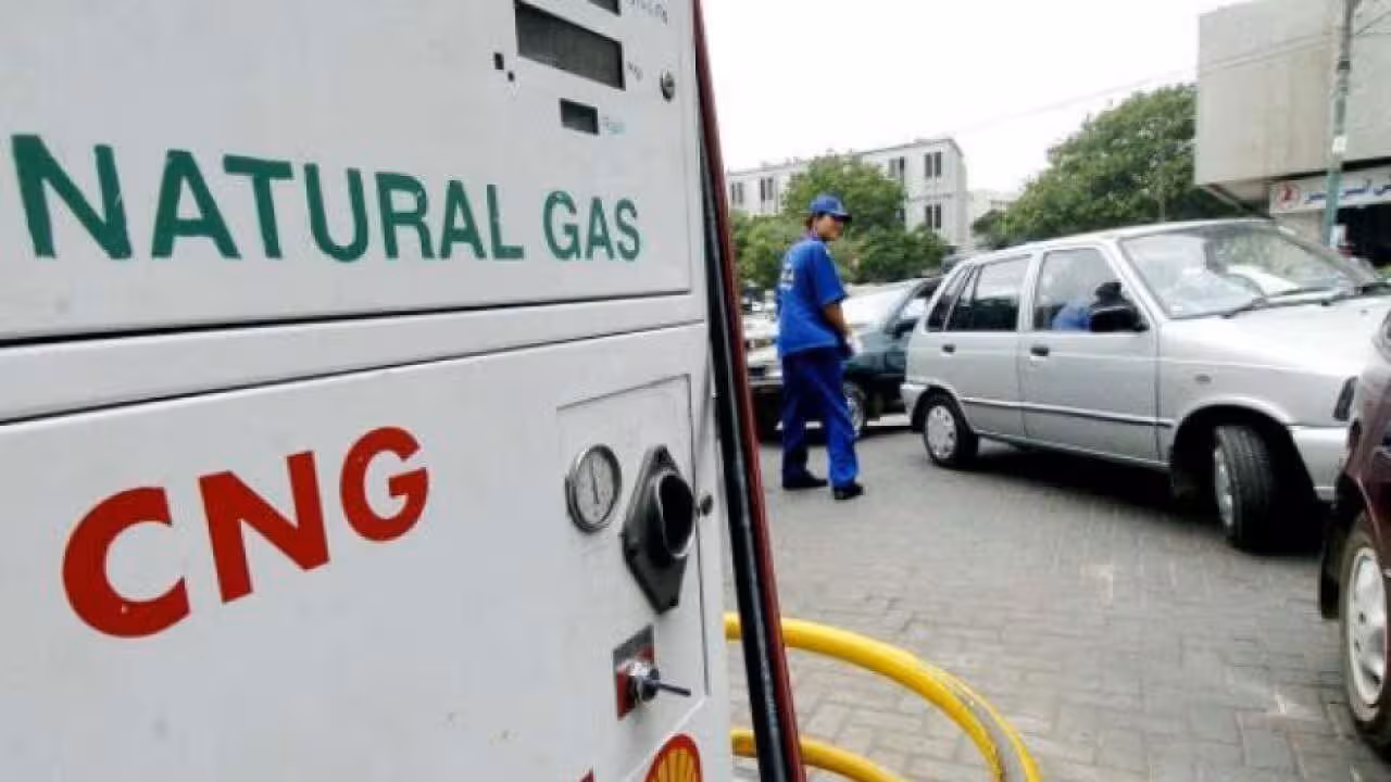CNG Prices | మళ్లీ పెరిగిన సీఎన్జీ ధరలు.. 11 రోజుల్లో మూడోసారి పెంపు..!