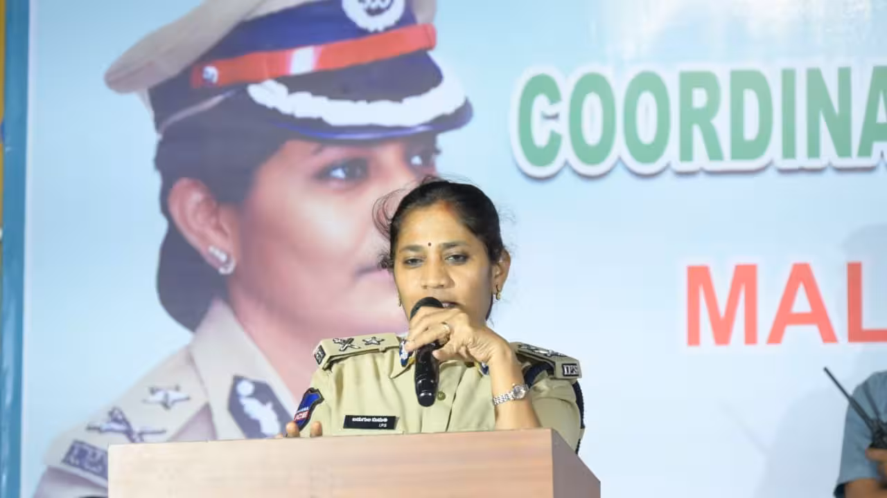 CP Sumathi | డ్రగ్స్ రహిత సమాజమే లక్ష్యం.. విద్యార్థుల కదలికలపై నిరంతర నిఘా: సీపీ సుమతి