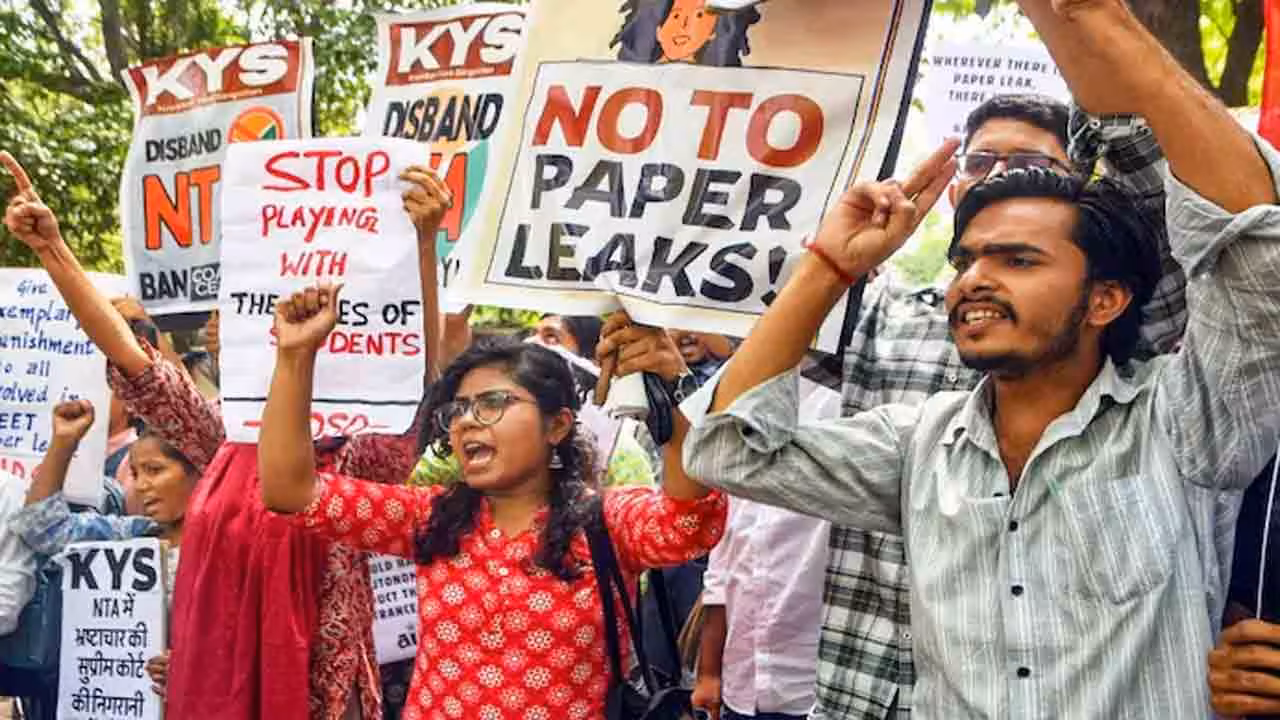 Supreme Court | ఎన్టీఏ ఎలాంటి గుణపాఠాలూ నేర్చుకోలేదు.. నీట్ పేపర్ లీక్పై సుప్రీంకోర్టు అసహనం