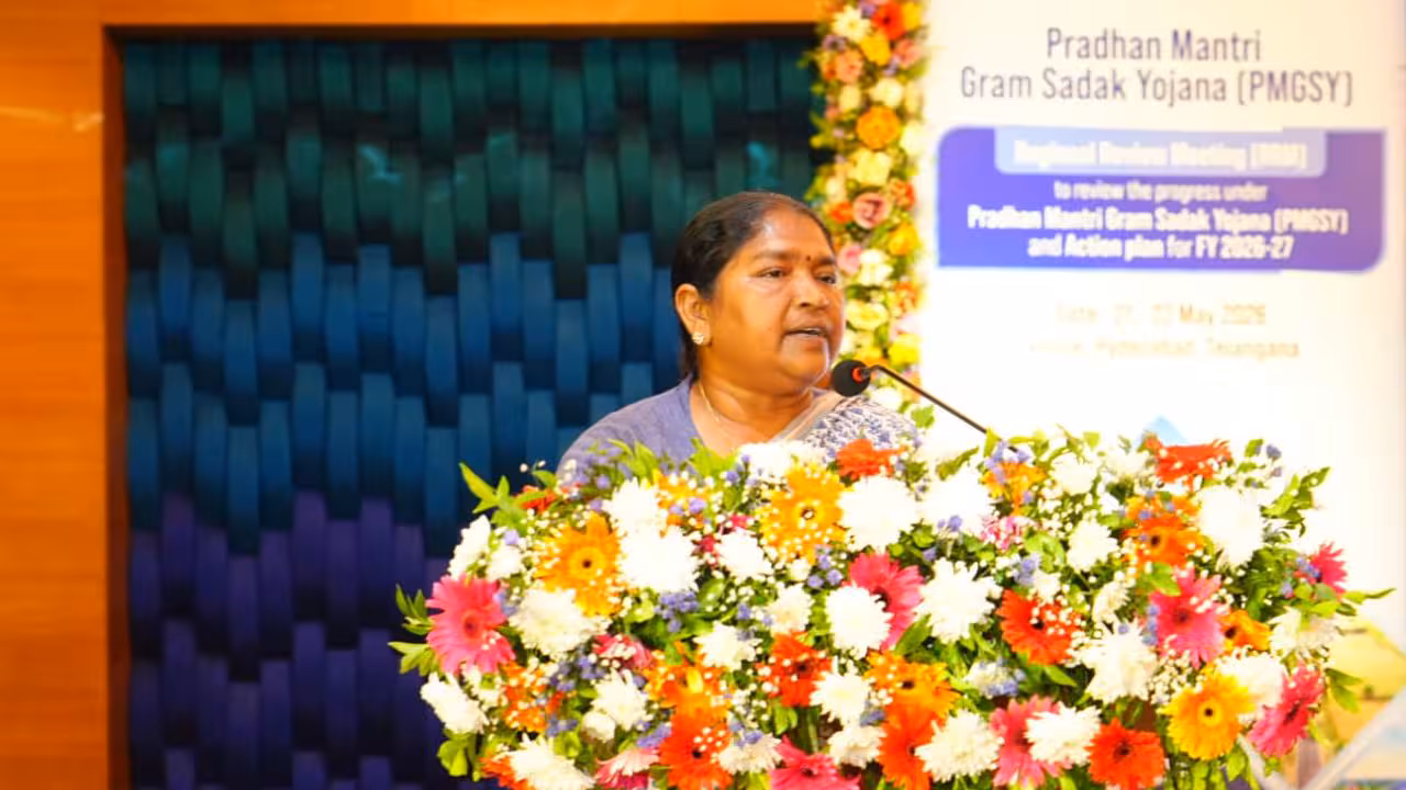 PMGSY | తెలంగాణకు అదనంగా నిధులివ్వాలి : మంత్రి సీతక్క