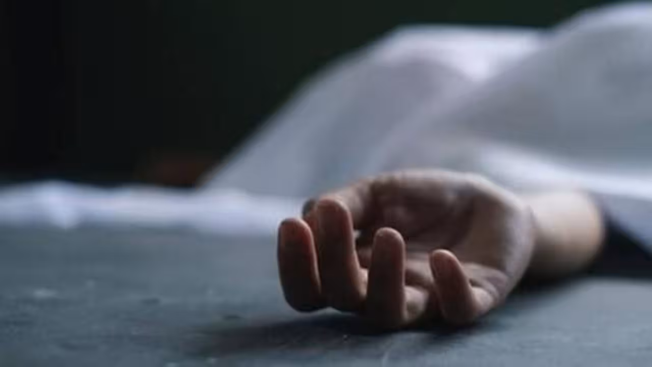 Murdered | కళ్లలో కారం చల్లి తల్లీకూతుళ్ల దారుణ హత్య.. నల్లొండ జిల్లాలో ఘటన