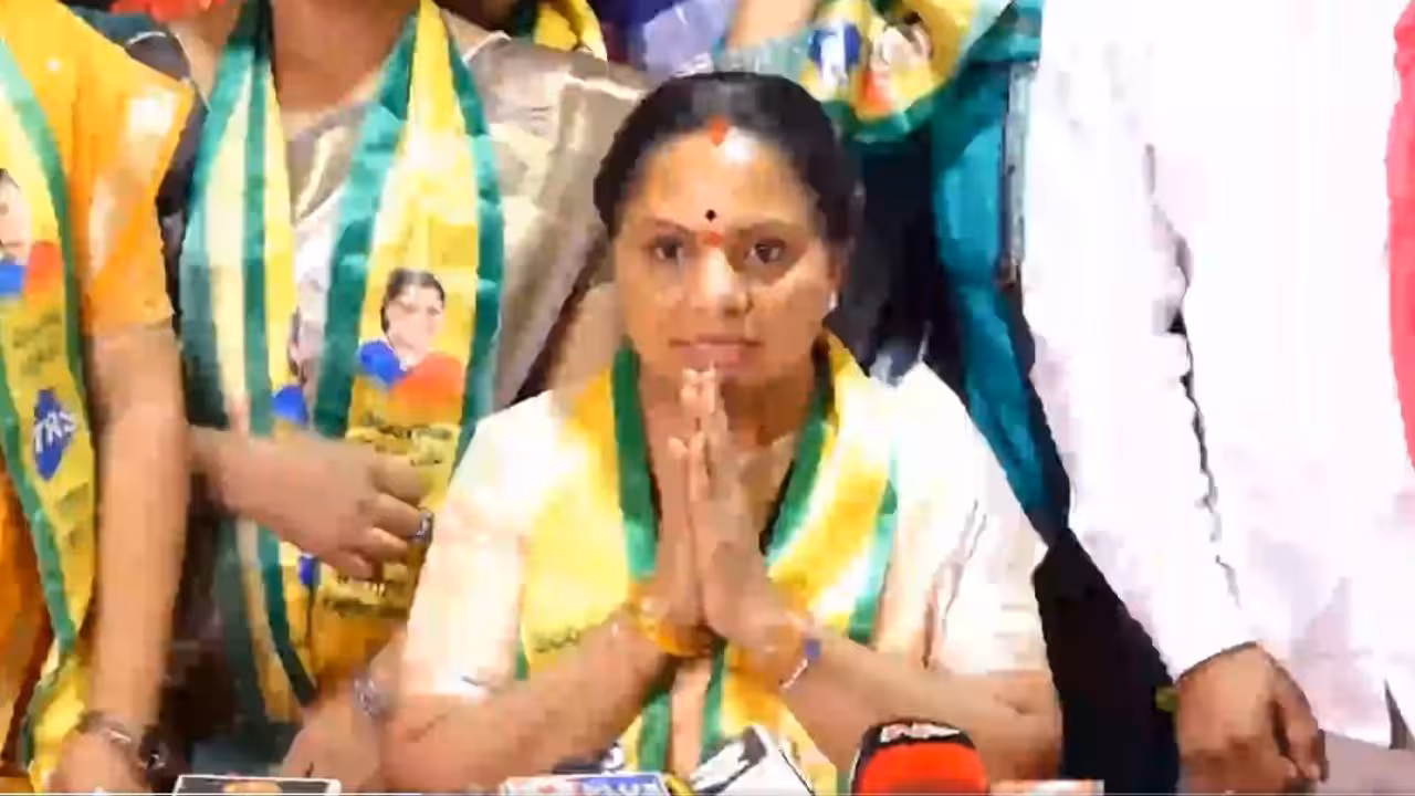Kavitha | చేతులెత్తి నమస్కరిస్తున్నా.. 33 జిల్లాల్లో రైతు డిస్కంలపై పబ్లిక్ హియరింగ్ పెట్టండి: కవిత వినతి