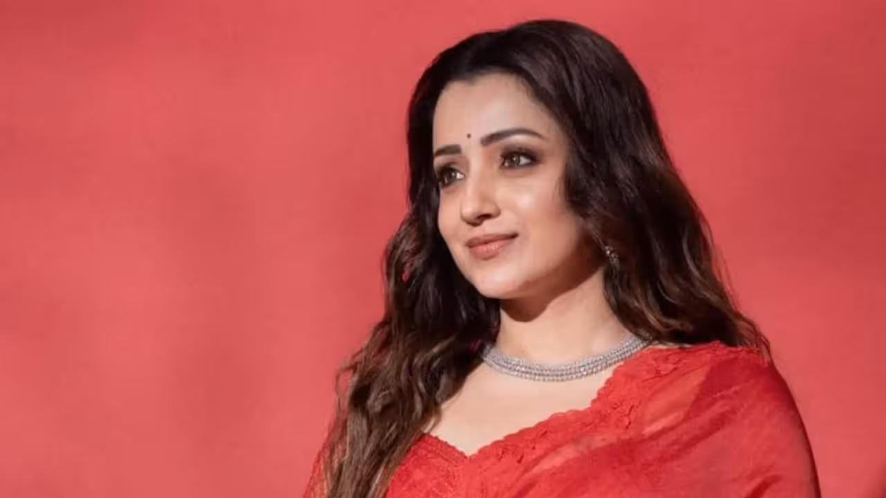 Trisha | బెస్ట్ బర్త్డే గిఫ్ట్ అంటూ త్రిషకు హీరోయిన్ల విషెస్…ఇల్లీగల్ ఎఫైర్స్కు సపోర్టా? … నెటిజన్ల ఫైర్!