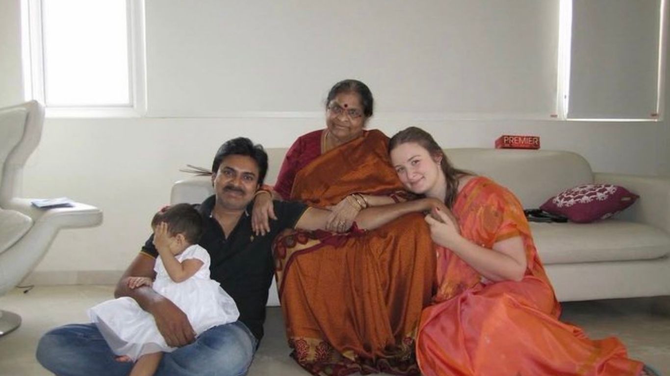 Chiranjeevi | విజయాల వెనుక త్యాగం…అమ్మ – మదర్స్ డే రోజు రేర్ ఫొటోస్తో మెగాస్టార్ చిరంజీవి స్పెషల్ విషెస్ - Image 4