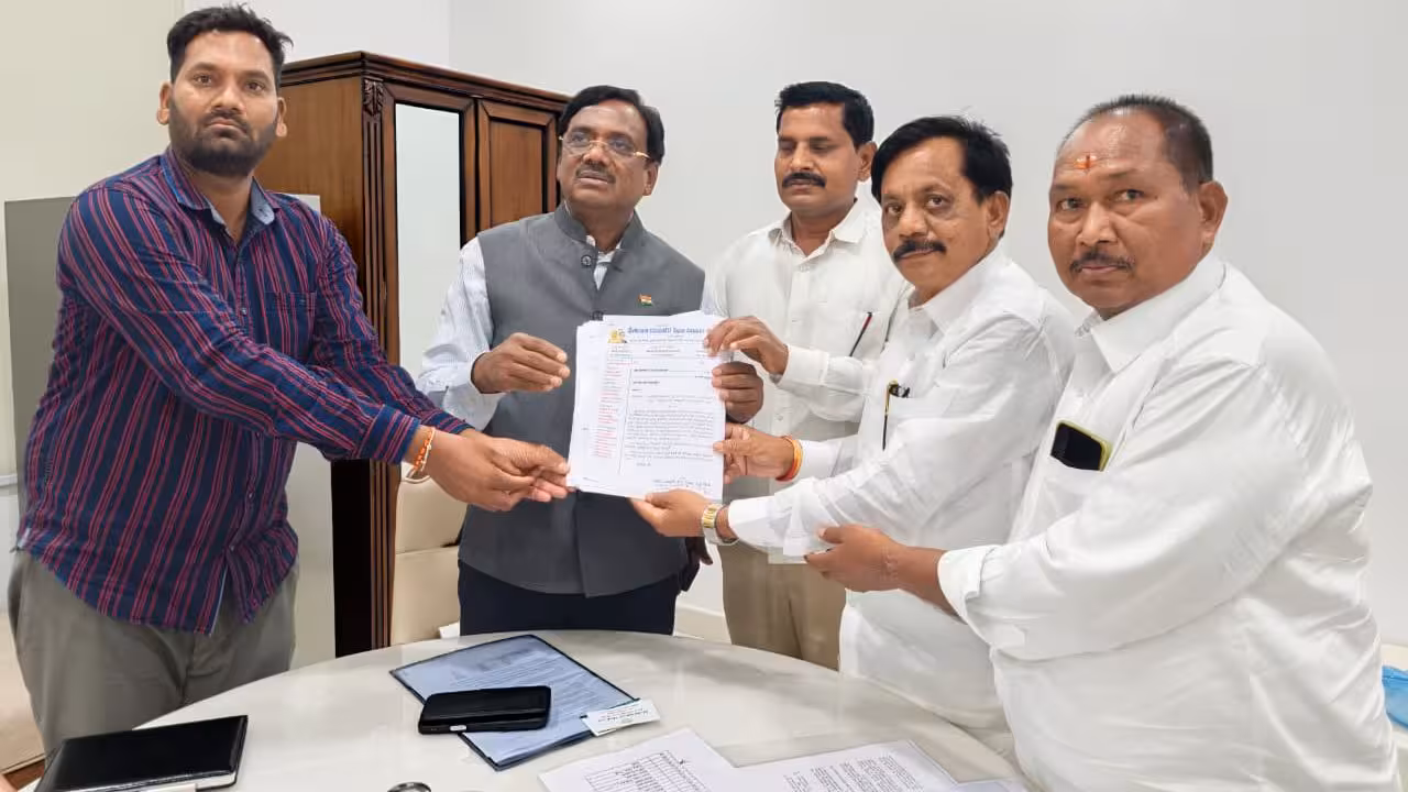 Nethakani | గెజిట్లో ‘నేతకాని’ కుల పేరు సవరణకు చర్యలు తీసుకోండి.. మంత్రి వివేక్కు రిక్వెస్ట్