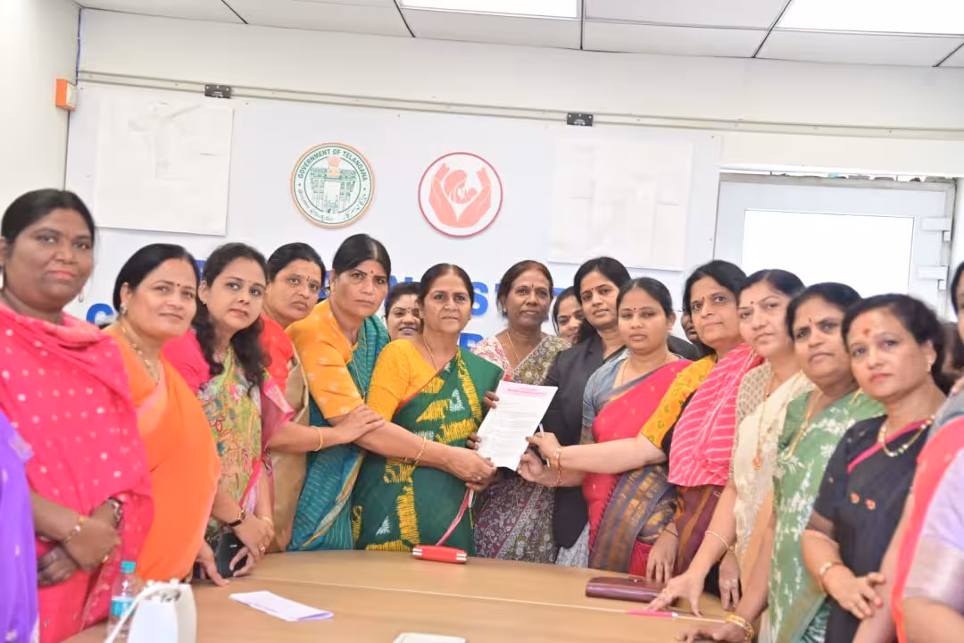 BRS Women Leaders | బండి భగీరథ్పై కఠిన చర్యలు తీసుకోండి.. మహిళా కమిషన్కు బీఆర్ఎస్ మహిళా నేతల వినతి