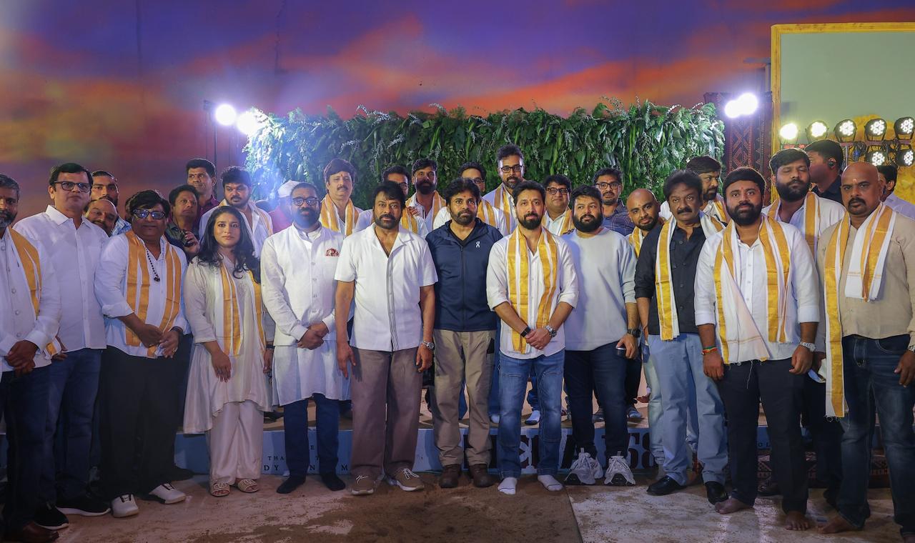 మెగా 158కు చీఫ్ గెస్ట్గా అటెండ్ అయిన పవన్ కళ్యాణ్కు చిరంజీవి థాంక్స్ చెబుతూ ఓ ట్వీట్ పెట్టారు.