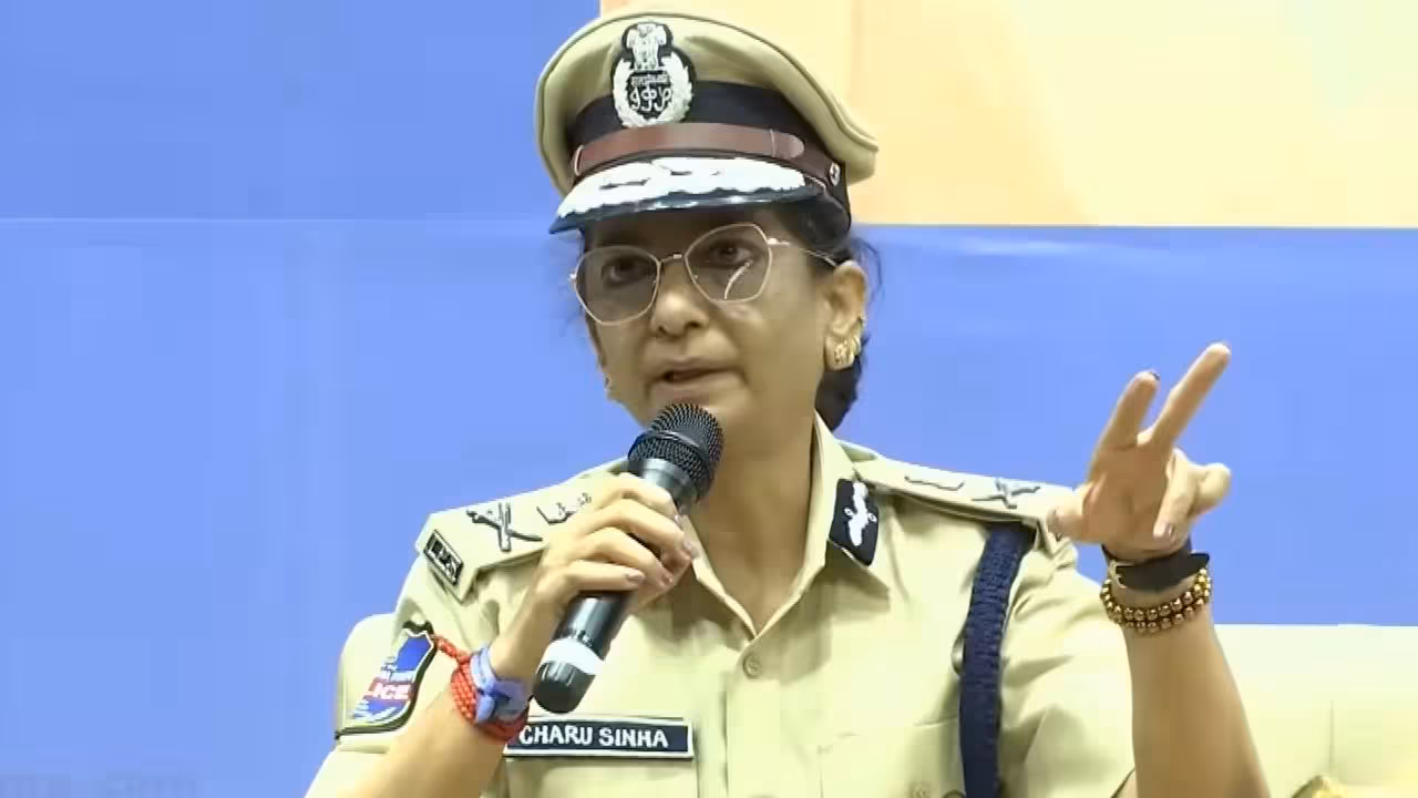 #StandWithHer | మౌనం వీడుదాం.. బాసటగా నిలుద్దాం: డీజీ చారుసిన్హా