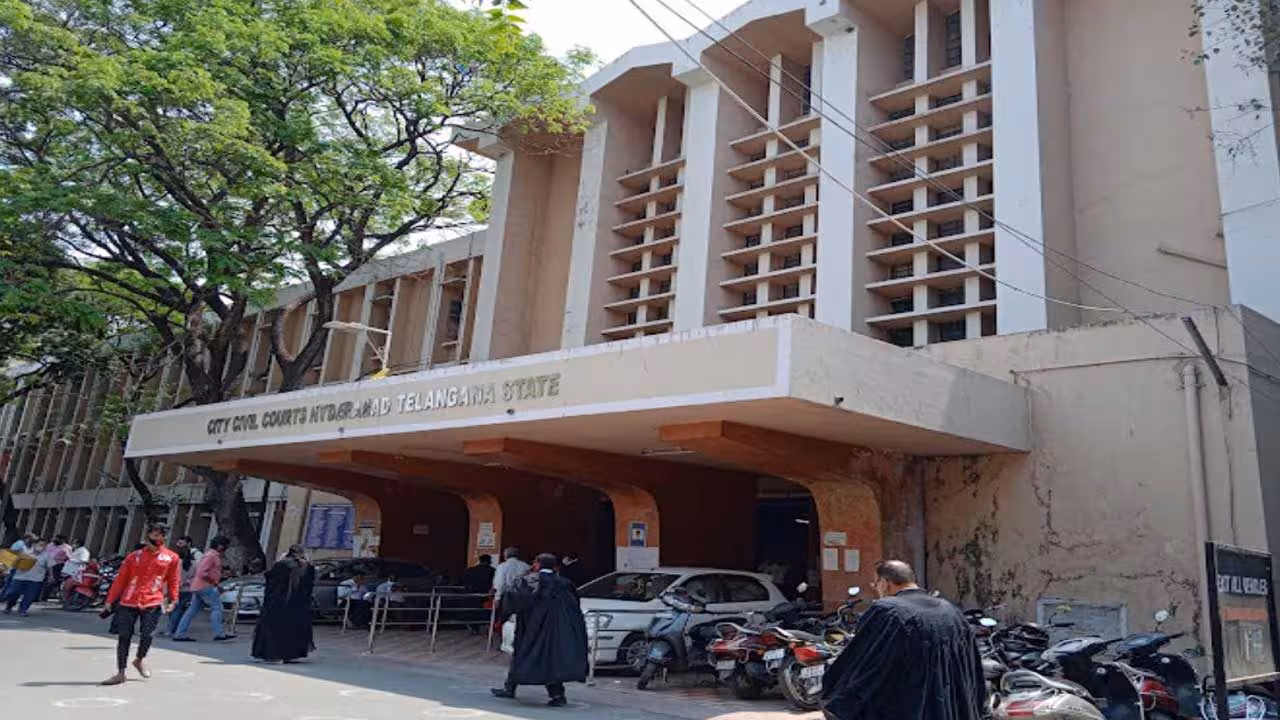 City Civil Court | ఆ మొబైల్స్ కొనుగోళ్లలో అవినీతి లేదు.. బీఆర్ఎస్ పార్టీకి కోర్టు మొట్టికాయ