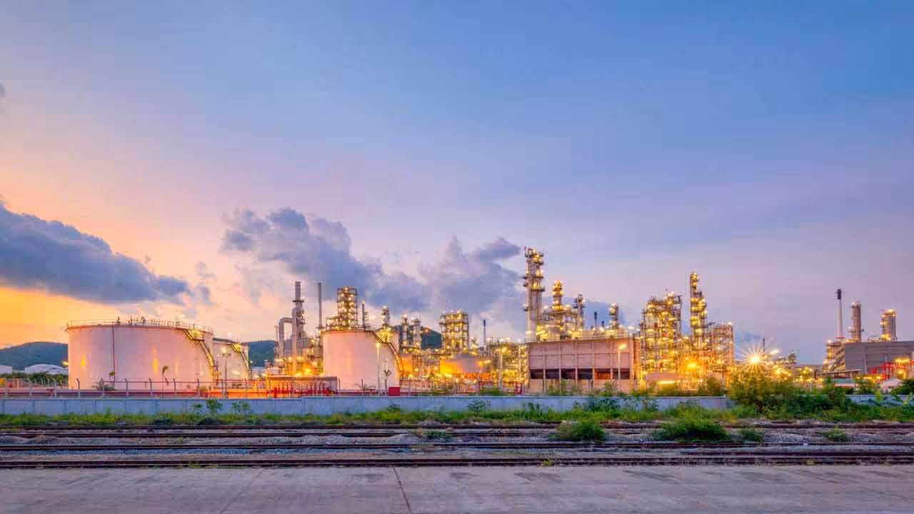 Crude Oil Prices | భారీగా పెరిగిన చమురు ధరలు.. బ్యారెల్కు 120 డాలర్లకు చేరుతుందా..?