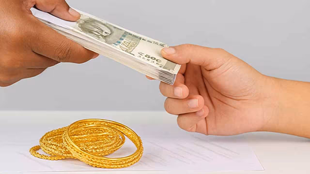 Gold Loans | ఇంట్లో బంగారం ఉంటే లోన్ తీసుకోవడమే.. భారీగా పెరుగుతున్న రుణాలు, క్రిఫ్ హై మార్క్ సంచలన నివేదిక..