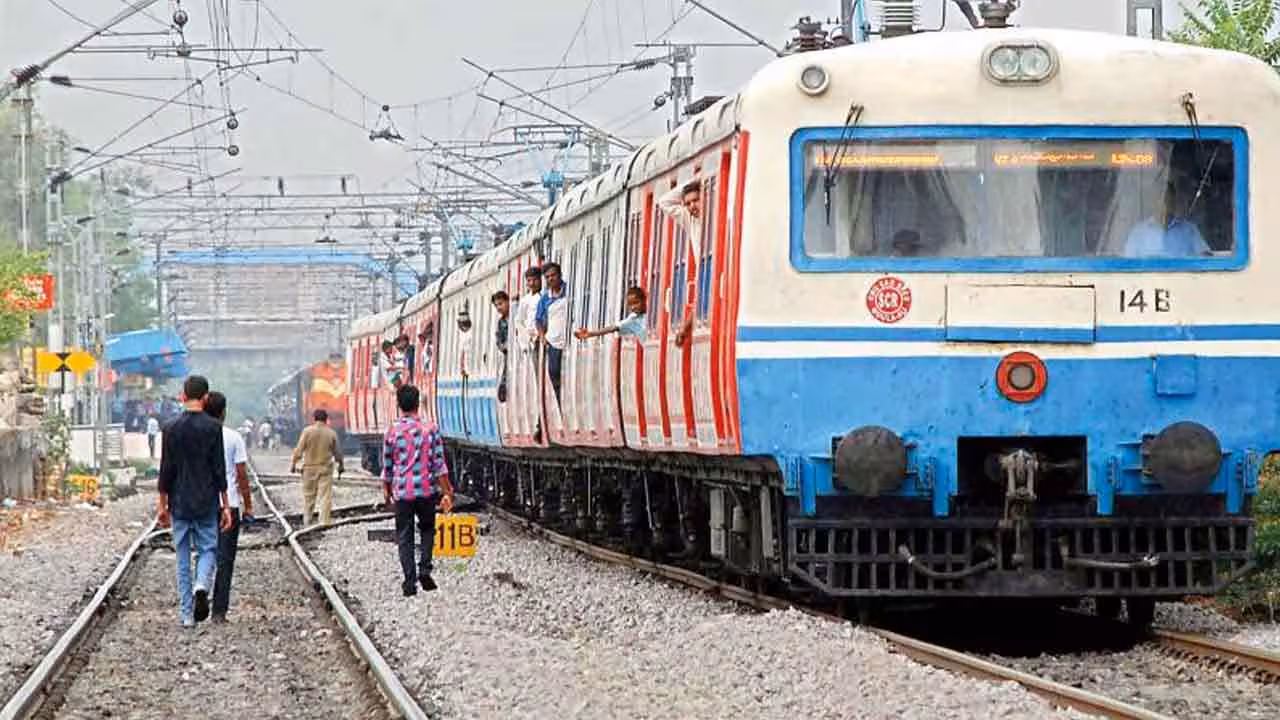 MMTS Services | హైదరాబాదీలకు అలర్ట్.. 11, 12 తేదీల్లో ఎంఎంటీఎస్ రైళ్లు రద్దు..!