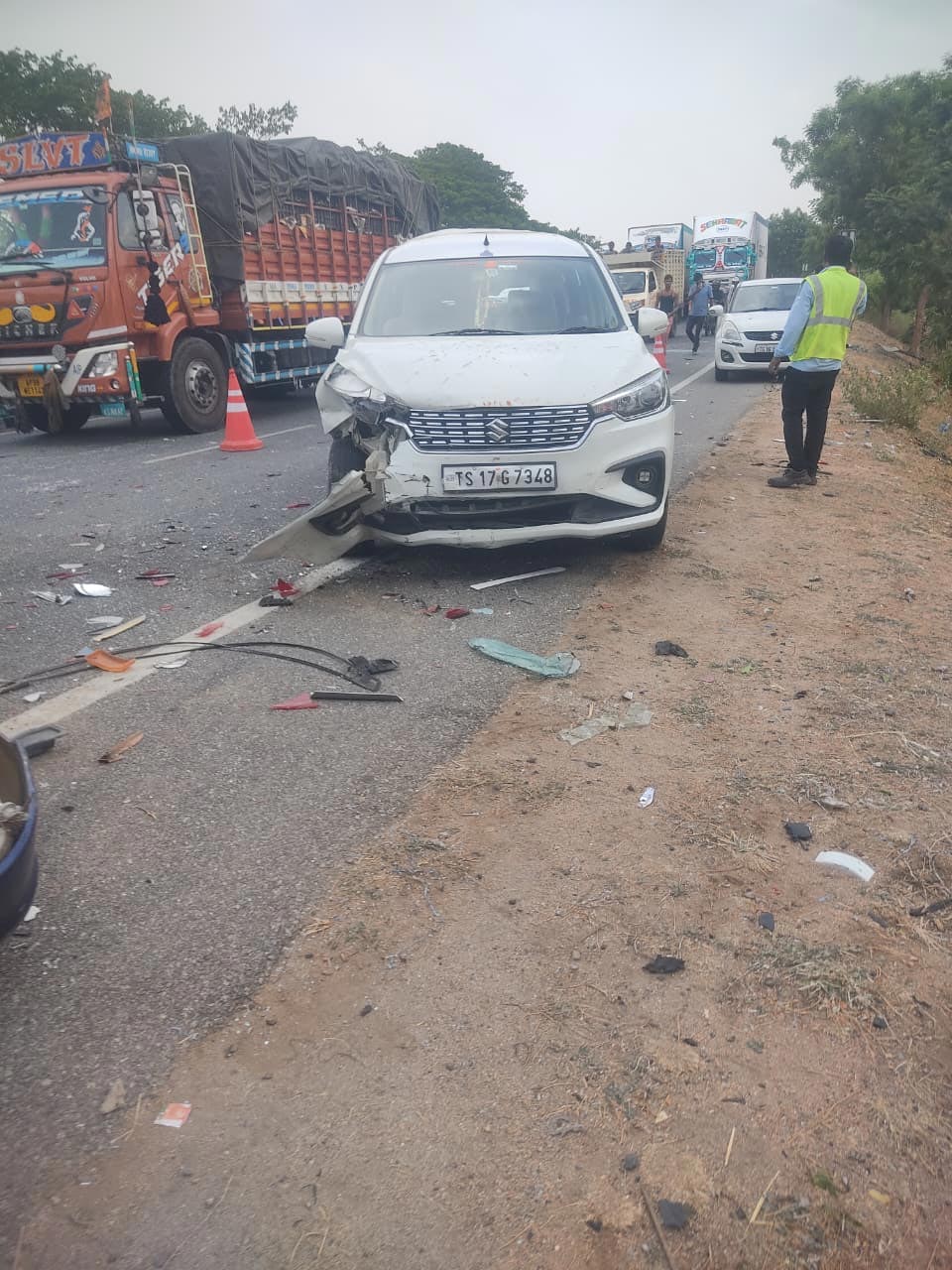 Massive Pile-Up in Nizamabad Lorry Tyre Burst Causes 10-Vehicle Crash on NH-44