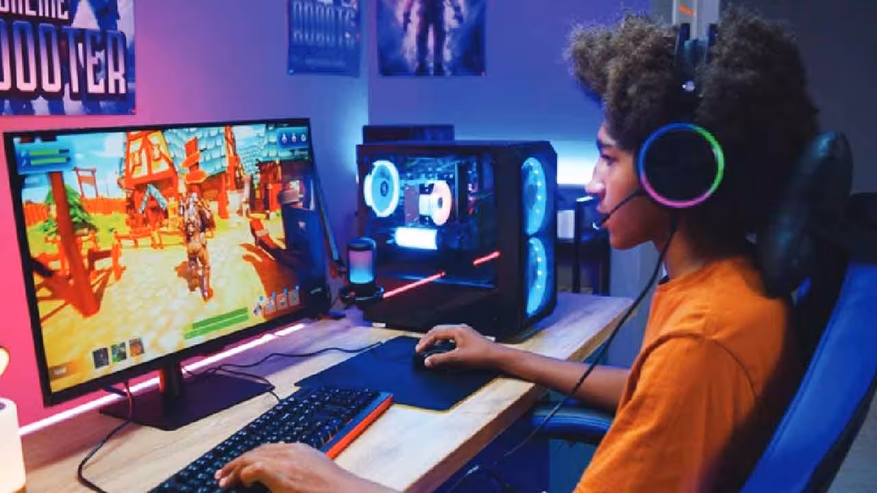 New Online Gaming Rules 2026 | కొత్త ఆన్లైన్ గేమింగ్ రూల్స్ అమల్లోకి.. ఉల్లంఘిస్తే రూ.1 కోటి ఫైన్, 3 ఏళ్ల జైలు శిక్ష..